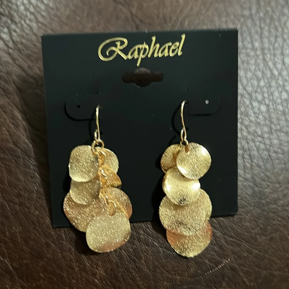 3/$18 Raphael Gold-Tone Dangle Pierced Earrings - New - Lot 498 - Picture 4 of 4